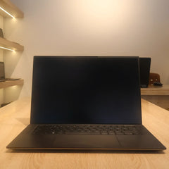 Dell Precision 5570 Core i7-12th Gen 32GB 512GB SSD 4GB Graphics 15.6 Inch – Refurbished Workstation Laptop