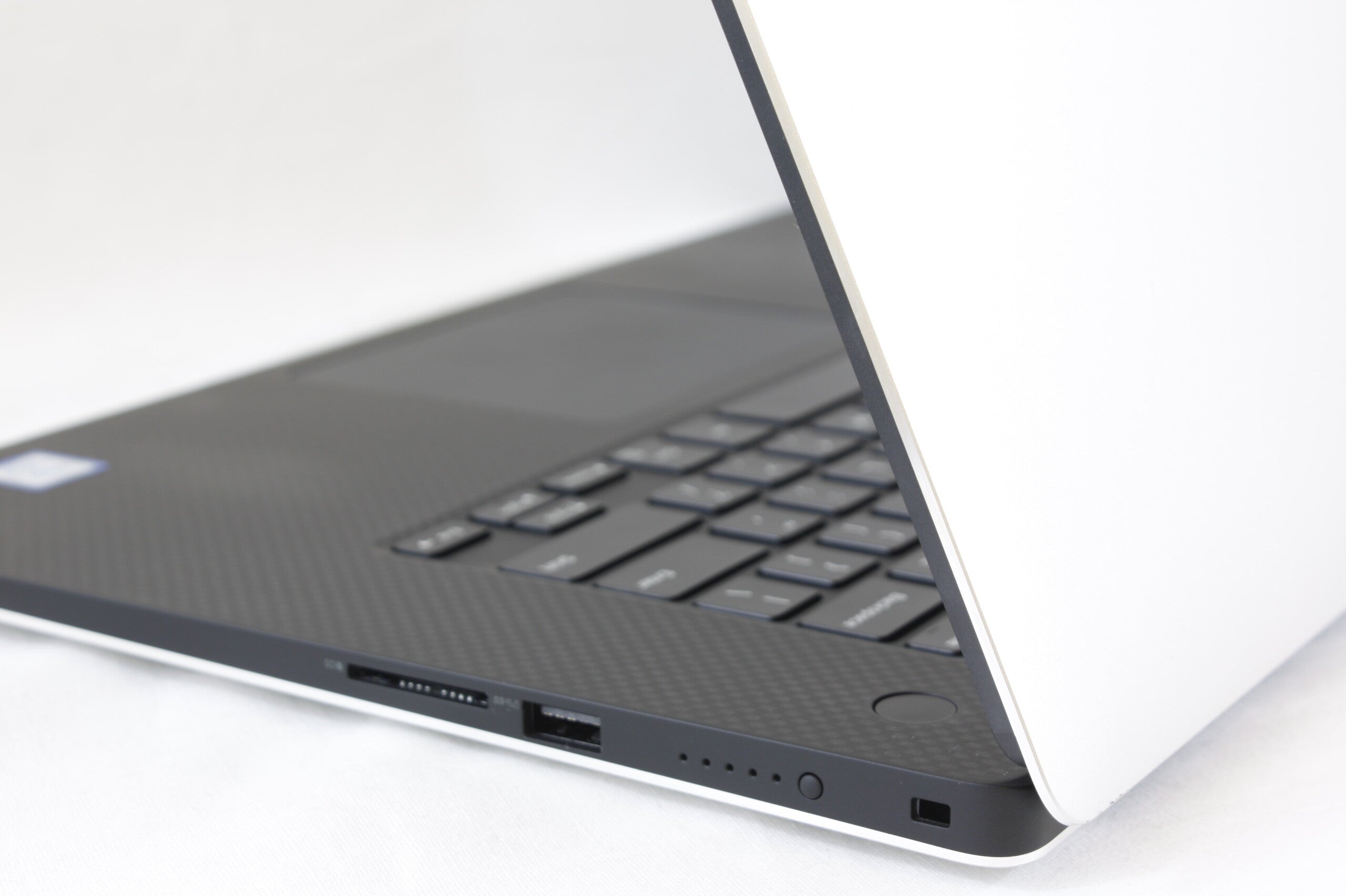 Dell Precision 5540 | Core i5-9th Gen | 16 x 512 GB | 15.6" HD Display