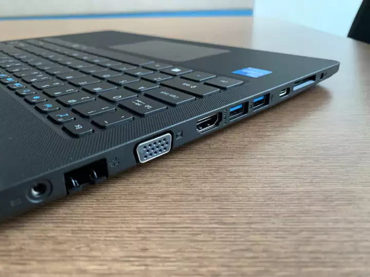 Acer TravelMate P214 | Core i5-8th Gen | 8 x 256 GB | 14" Display