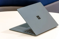 Microsoft Surface Laptop | Core i7-7th Gen | 16 x 512 GB | 13" Display